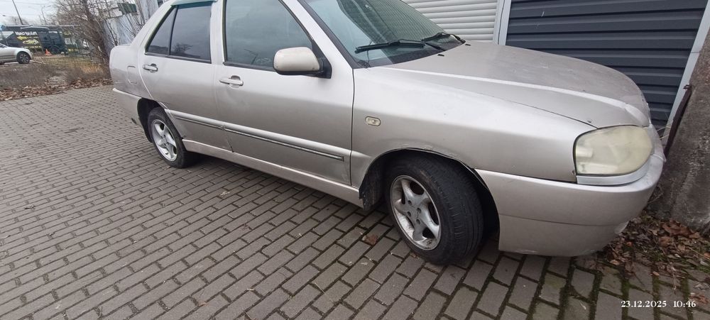 Машина Чери Амулет