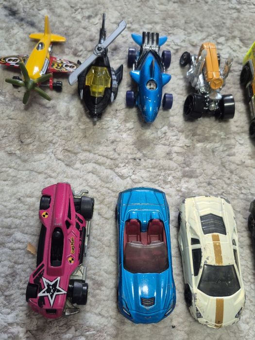 Машинки ХотВилс hot wheels