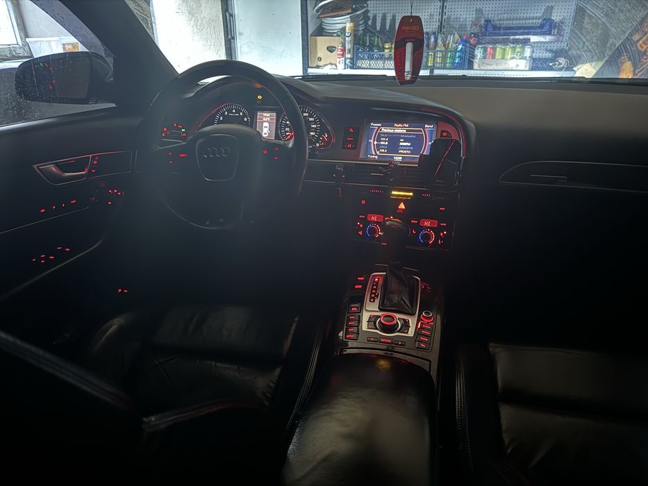 Продам Audi A6 C6 3.2 FSI Quattro (S-line)