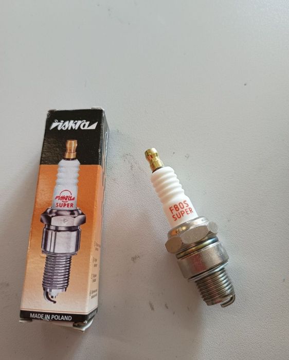 Nowa świeca iskra F80S F75S Komar Romet motorynka ogar WSK WFM
