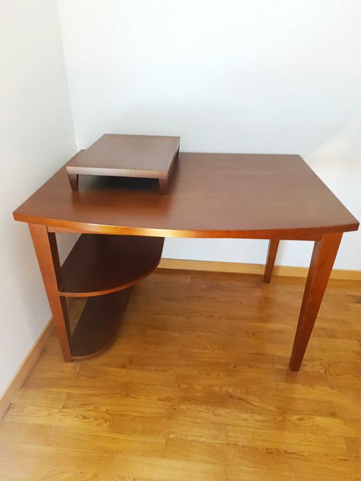 Solid Wood Desk (Cherry)64737740730243120
