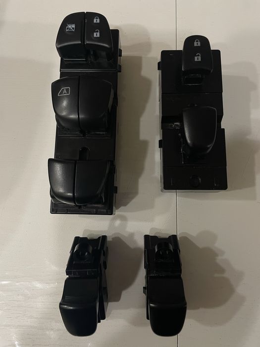 Блок кнопок стіклопідйомників Нісан Рог,Х-Треіл,Жук.