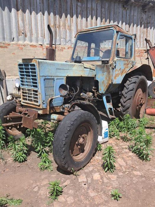 Трактор МТЗ 80 в робочому стані
