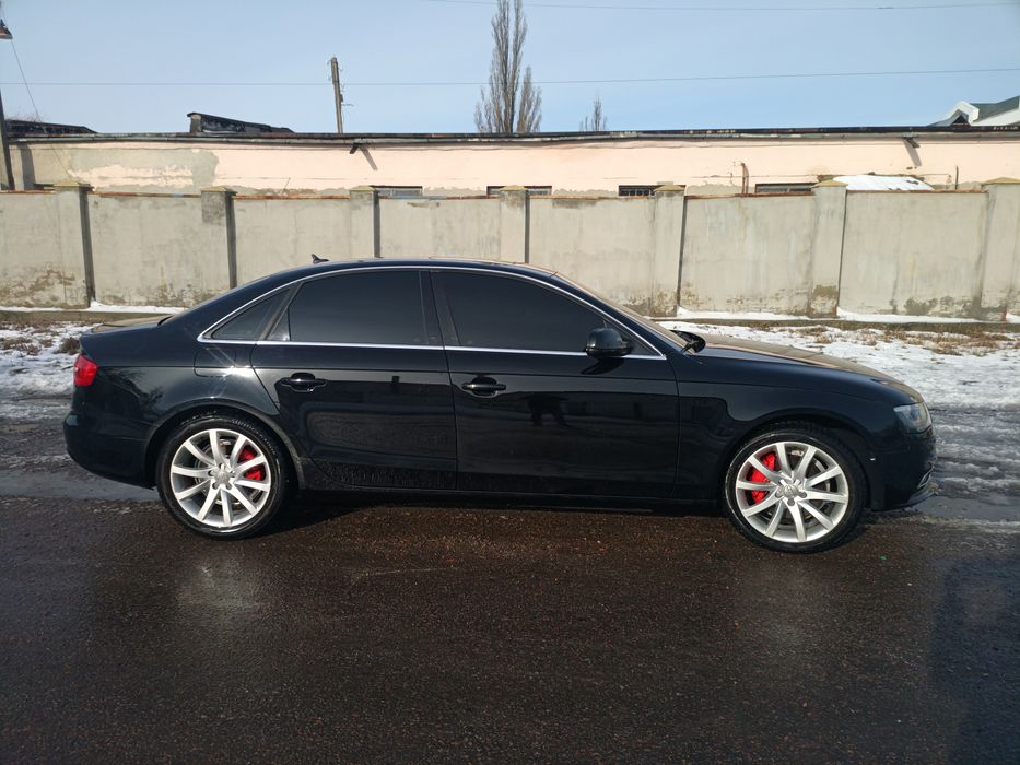 Audi  A4.   2.0T  рест