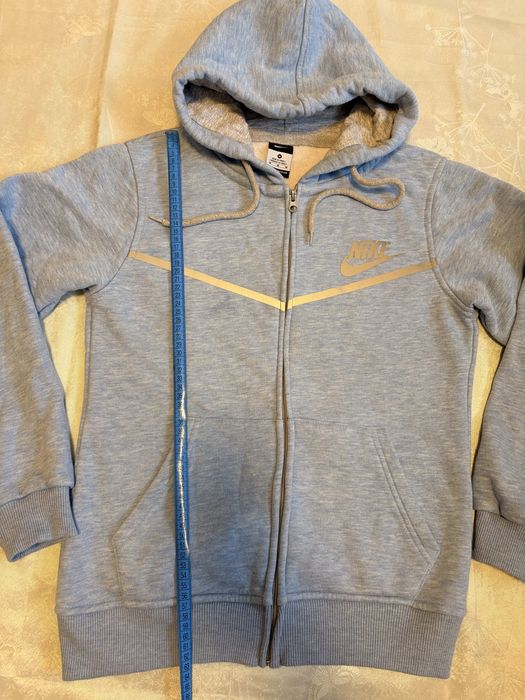 Продам худі зіпку на флісі жіночу від бренду Nike