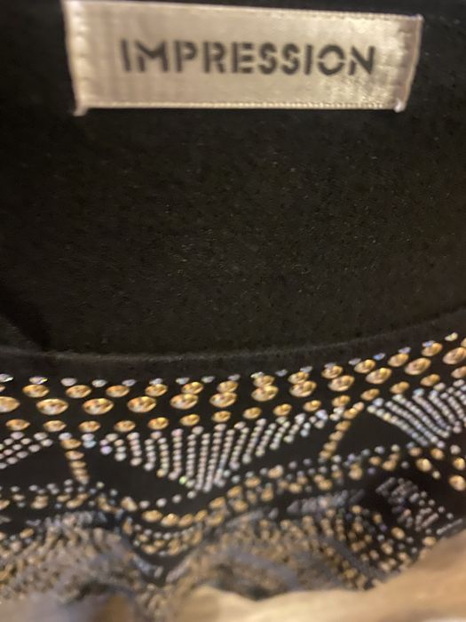 Pięknie zdobiona sukienka