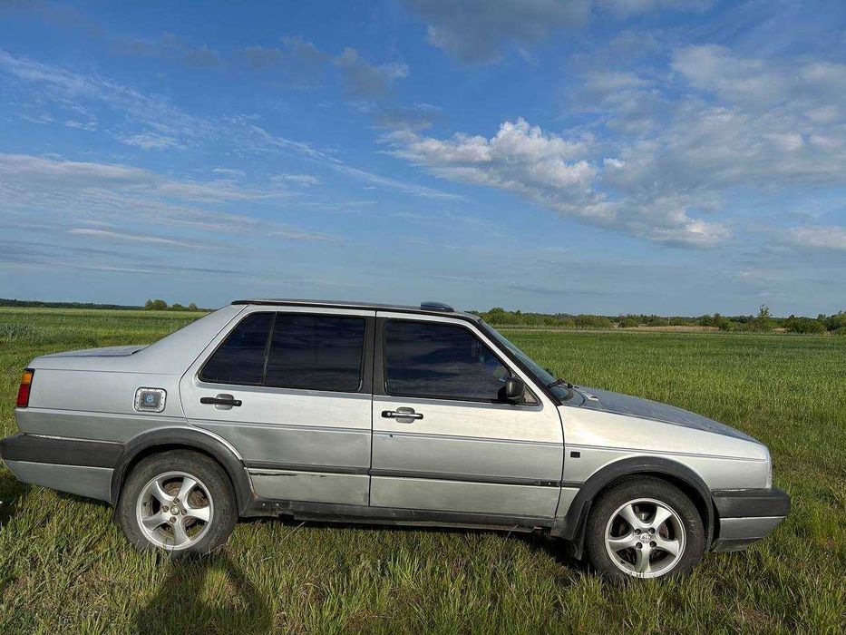 Авто Volkswagen Jetta