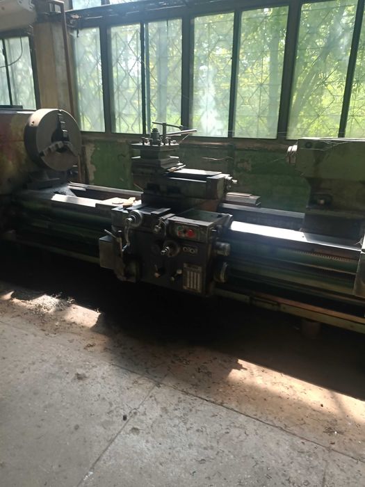 Токарно-винторезный станок TOS SU-100