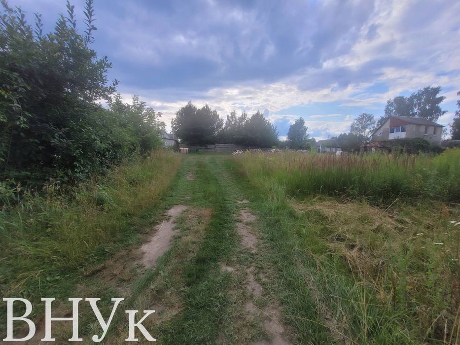 Продаж земельної ділянки в с. Гаразджа (дачний масив)