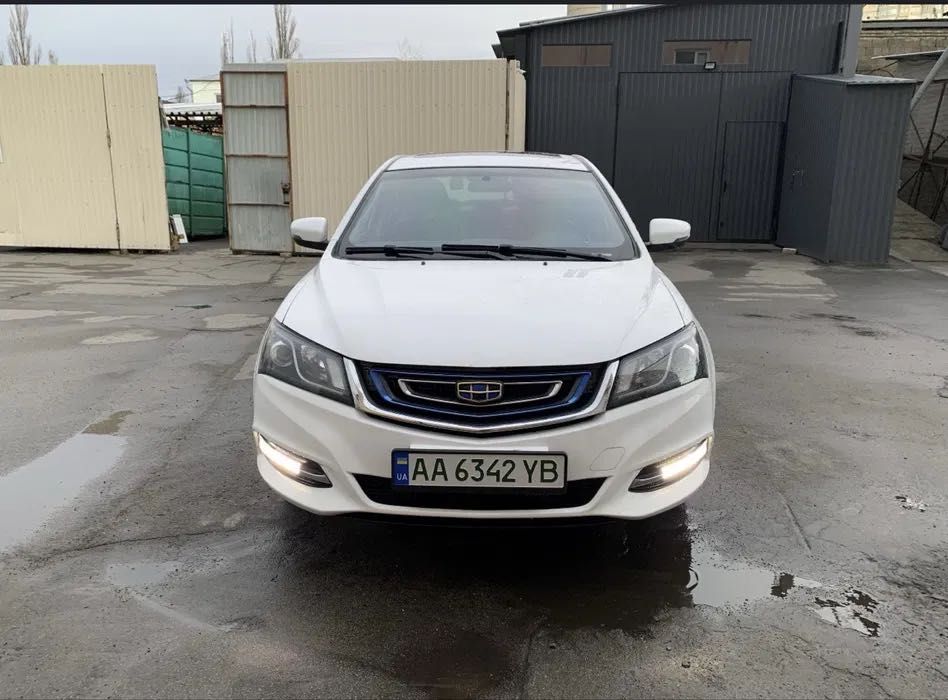 Geely Emgrand EV300