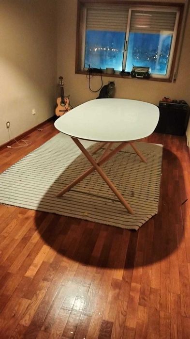 Mesa de Sala - 6 pessoas