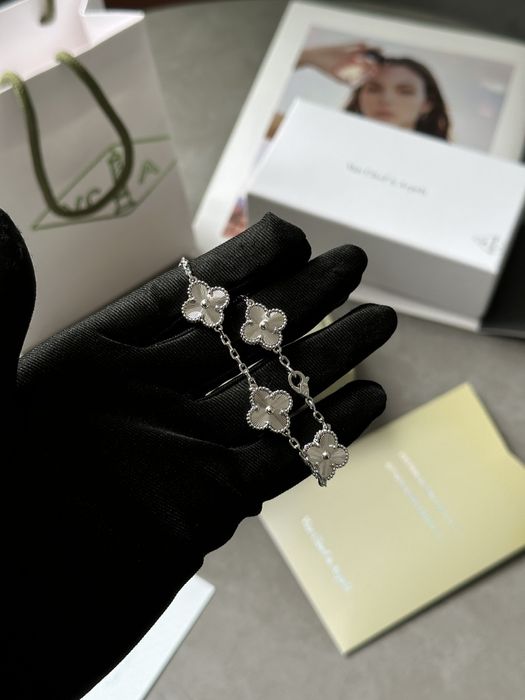 Прикраса Браслет жіночний Van Cleef & Arpels Bracelet Vintage Alhambra