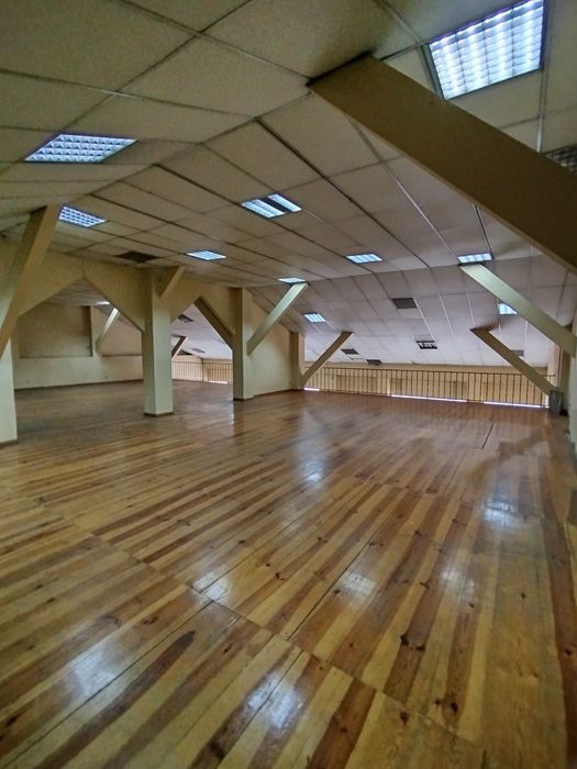 Arrenda-se Espaço Comercial com 1.000m² às Portas de Lisboa