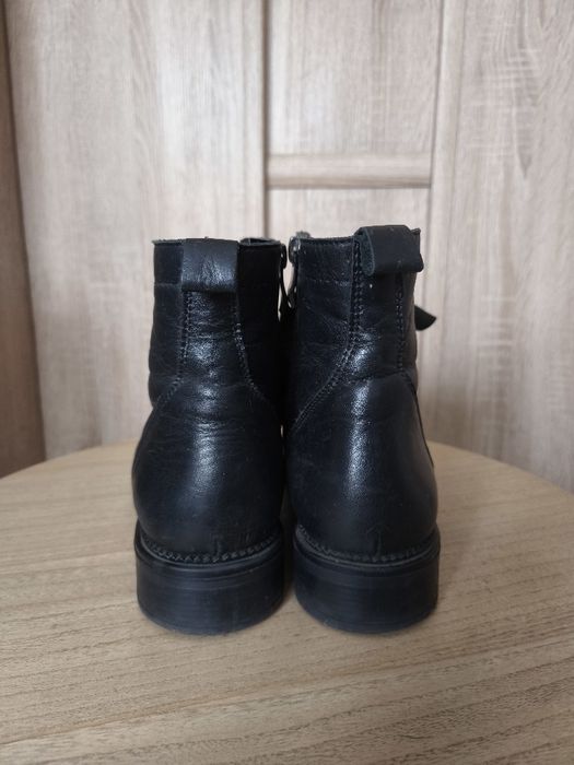 Czarne wiązane botki workery Contes skóra naturalna