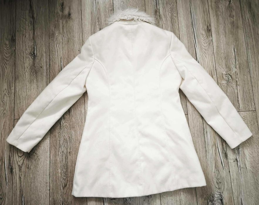 Stylowy płaszcz damski