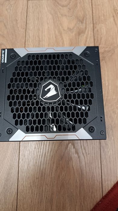 Блок живлення Gigabyte AORUS P850W (модель GP-AP850GM).