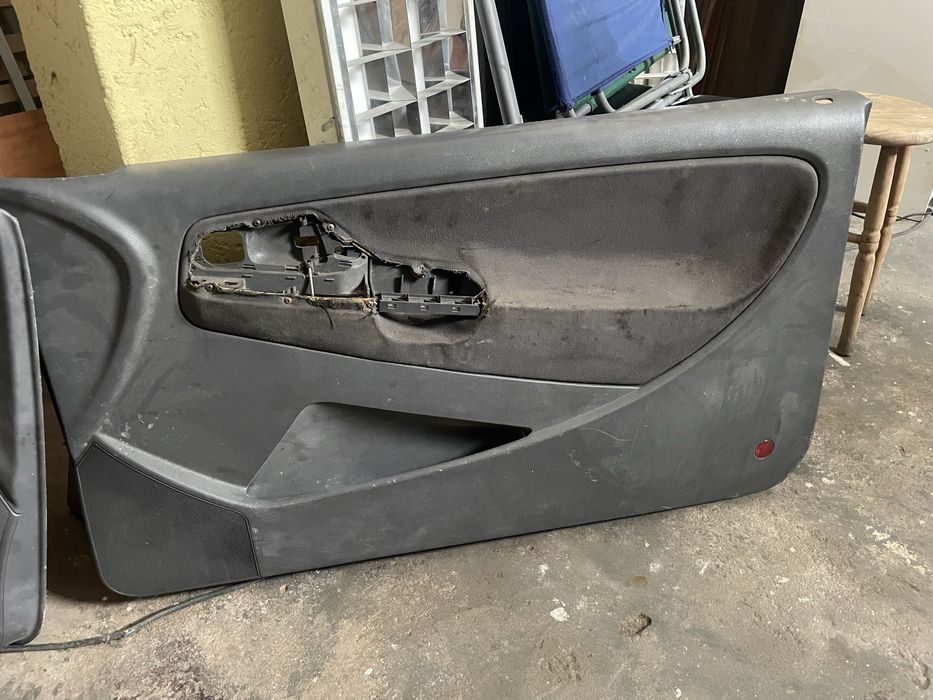 Quartelas (frente) era de 1 seat ibiza 6k2 comercial