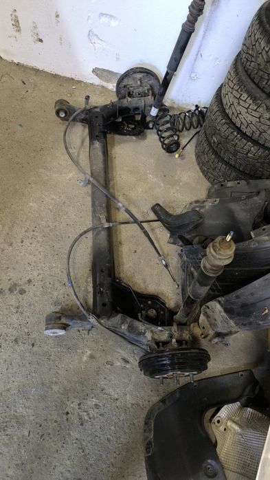 Tylna belka Kia Picanto III. 1.0 benzyna