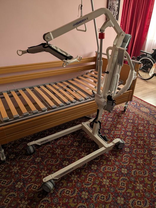 Dźwig podnośnik kąpielowy