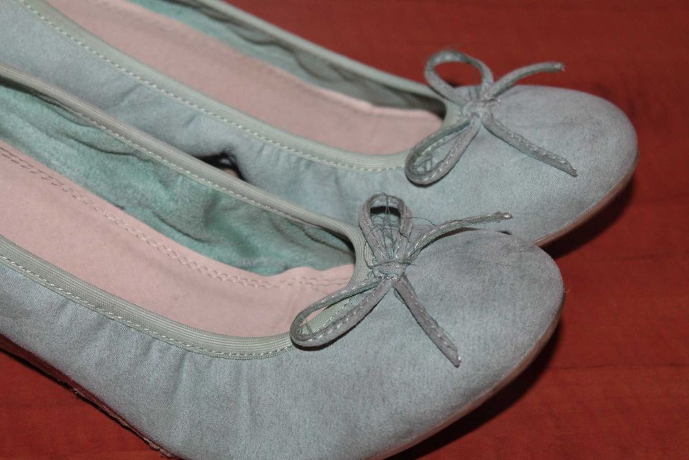 Buty damskie na koturnie
