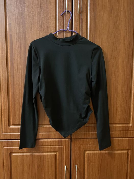 Лонг жіночий  з асиметричним низом