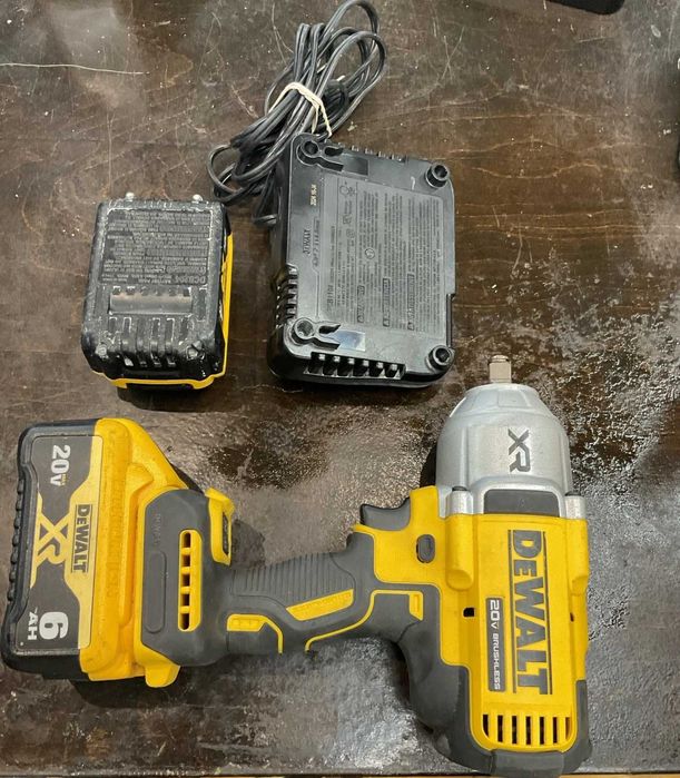 DEWALT DCF900 20 V 1/2 cala klucz udarowy
