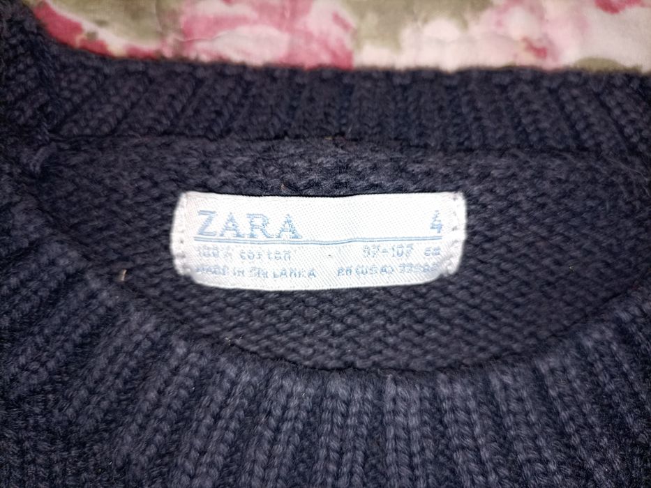 Duas camisolas de malha