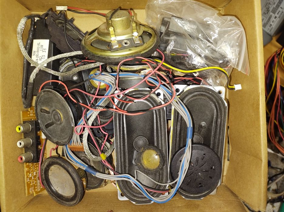 Динаміки різні, динамічні голівки