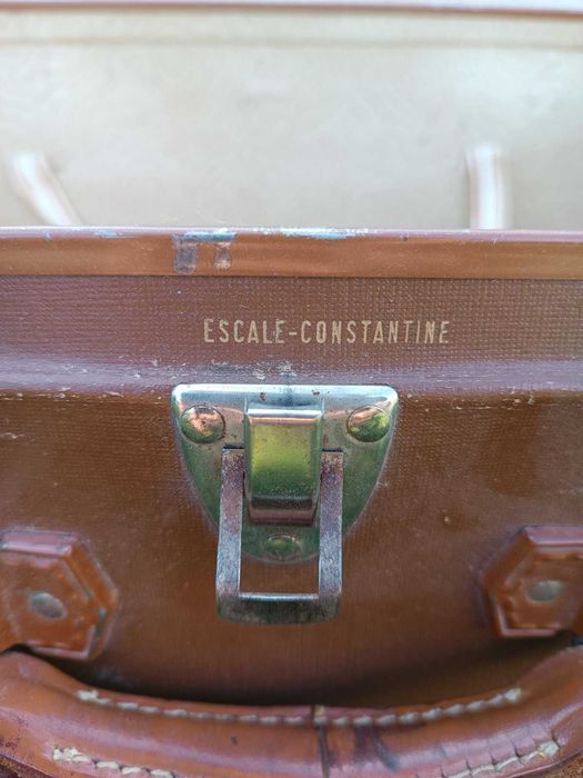 Чемодан вінтажний