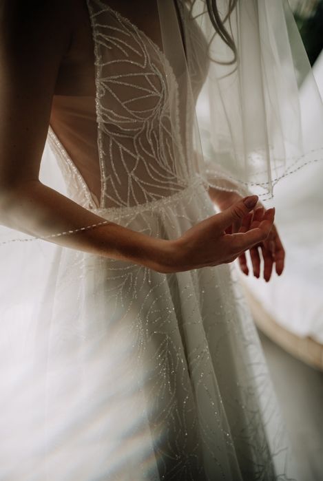 Весільна сукня в ідеальному стані