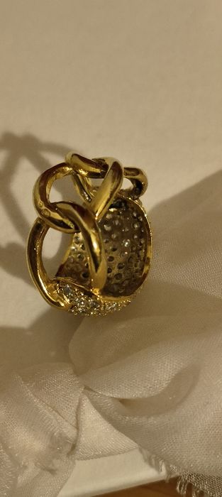Anel em prata com zircónias