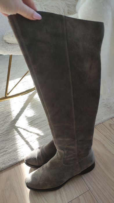 Piękny kozaki zamszowe szare róż. 39