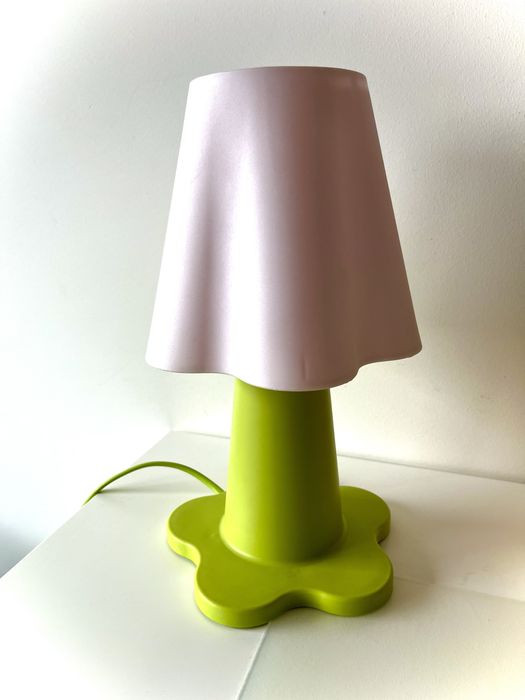 Candeeiro ikea para crianca