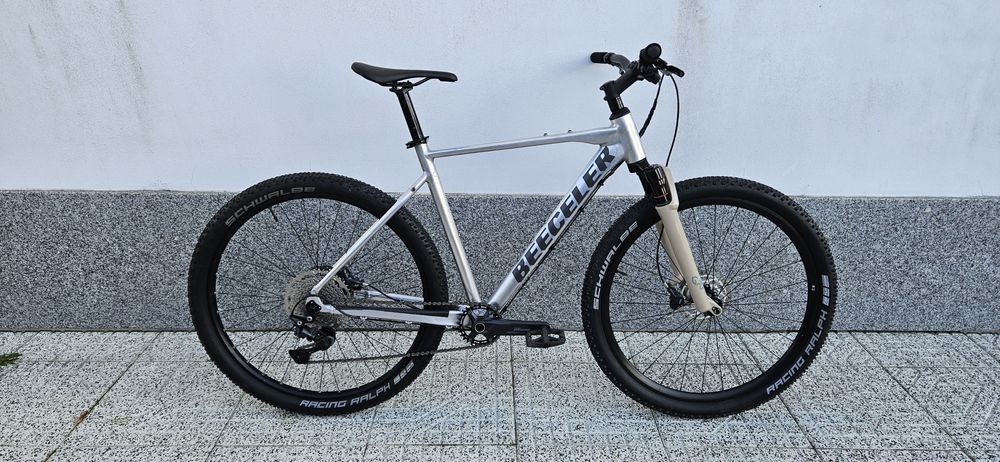 Bicicleta gravel flat bar