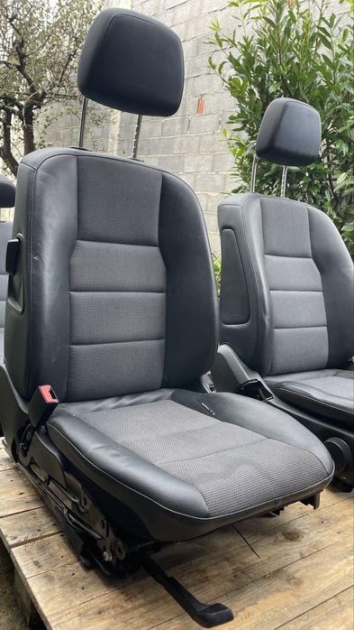 Bancos Mercedes Avantgarde + quartelas e abas