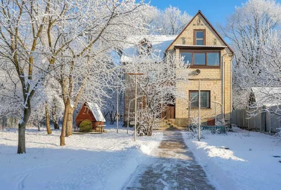 Продаж цегляного будинку 200 м² Погреби Обухівський ліс річка 11 соток