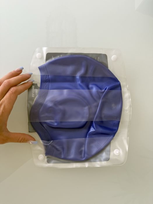 Nowy silikonowy czepek do pływania niebieski