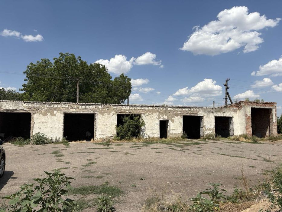 продаж комплексу будівель повністю або частково