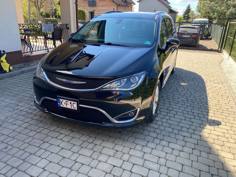 Chrysler Pacifica Sprzedam Pacifica Touring L 8 osobowa