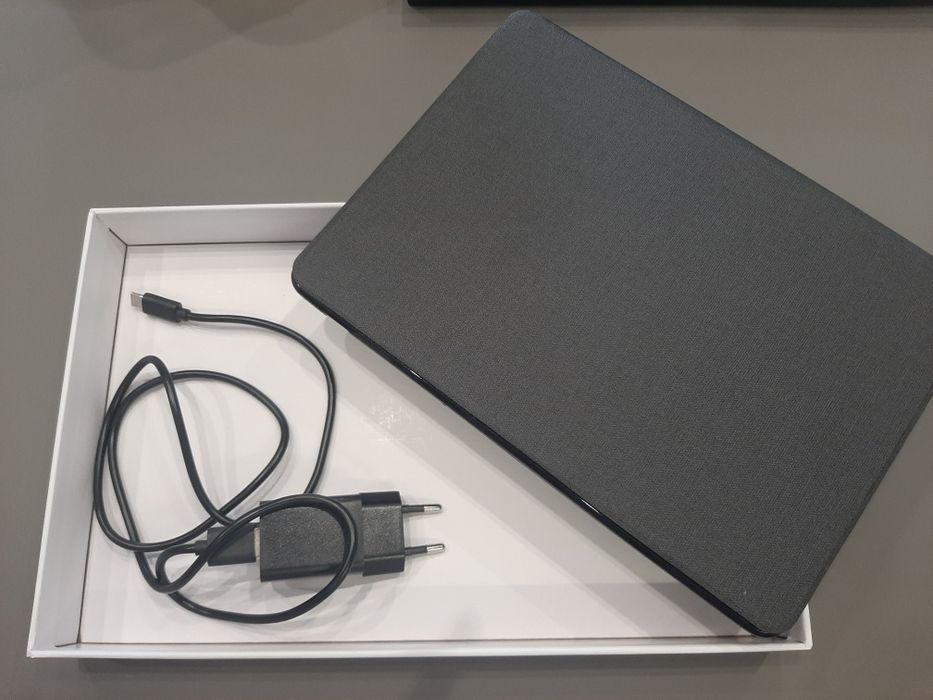 Tablet jak nowy 4GB+64GB  4G LTE /Wi-fi android10.0 10 cali