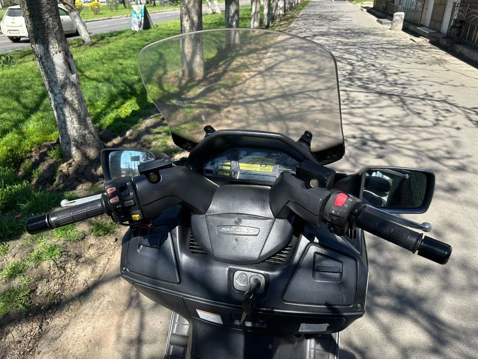 Suzuki Skywave 650 2002