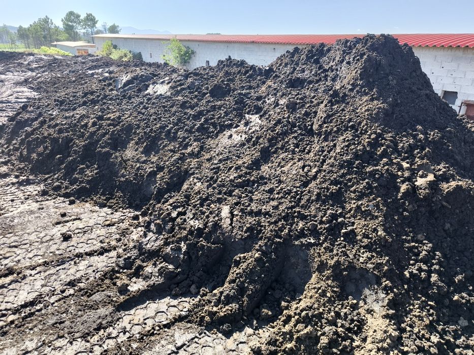 Matéria orgânica/Estrume de coelho