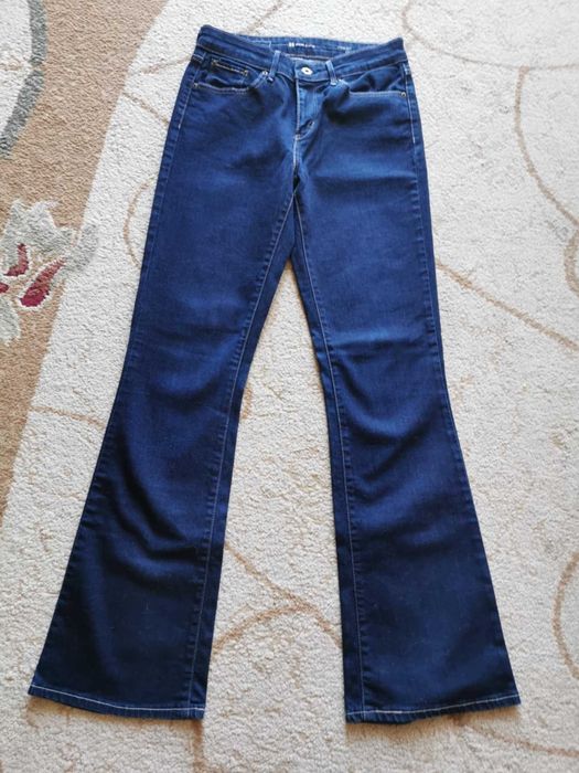 Nowe spodnie jeansowe damskie