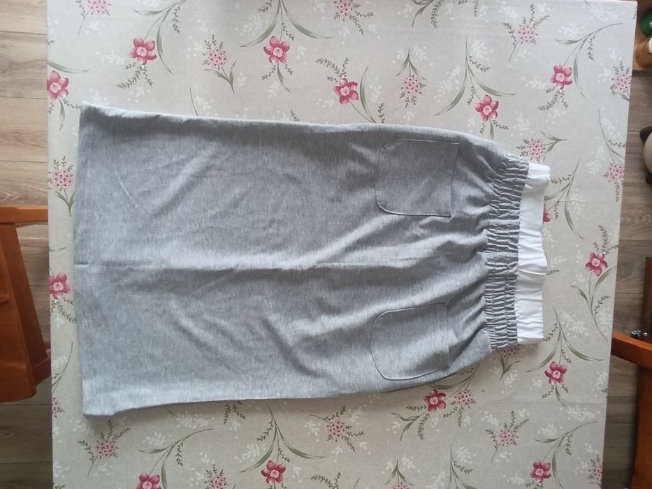 Komplet top, spódnica, bluza s