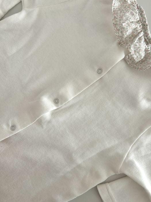 Babygrow Baby Gi pormenor flores
