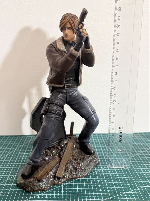 3D Колекційна фігурка Леон Кеннеді (Resident Evil 4 Remake)