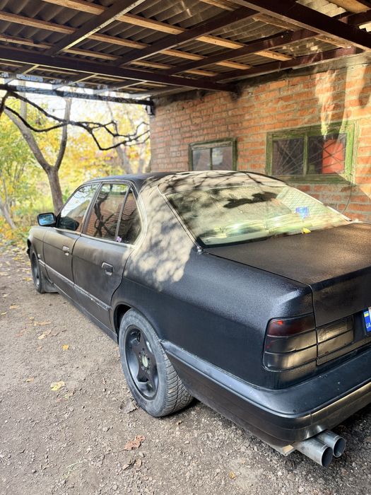 Продам BMW E34 с переоформлением.
