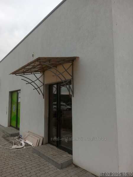 Продаж приміщення  в  с.м.т Меденичі