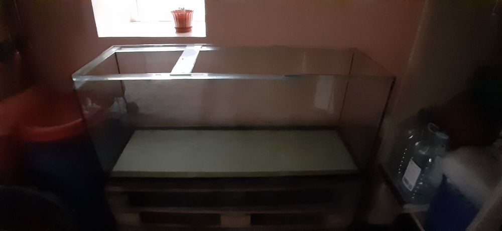 Продам акваріум 200 літр.