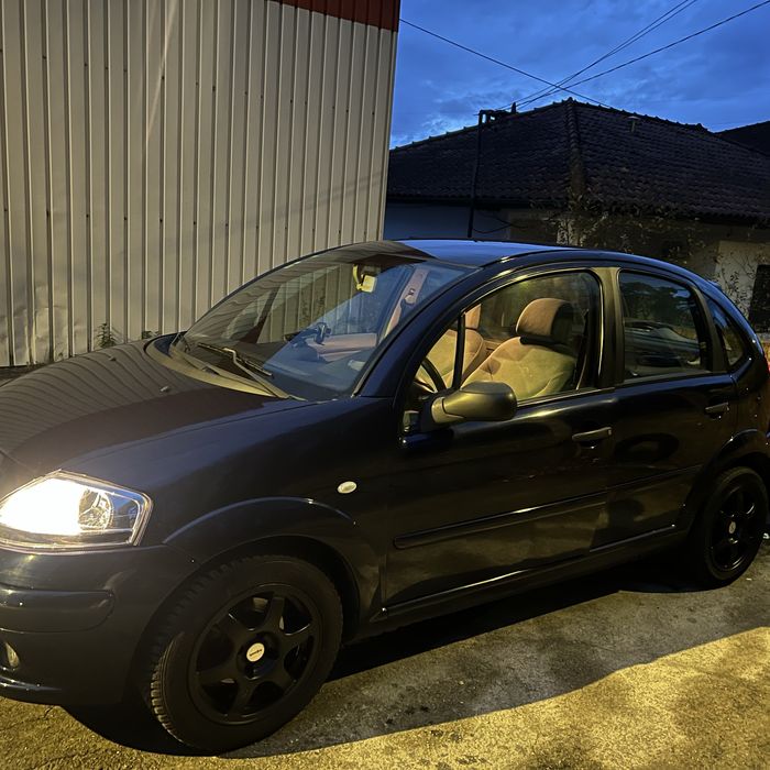 Vendo c3 em bom estado motor esta como um relogio